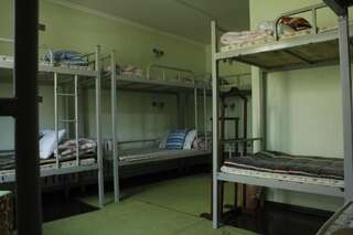 Фото номер SunHouse Hostel Karakol Кровать в общем 8-местном номере