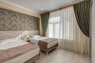 Фото номер Karagat Hotel Таунхаус с 3 спальнями