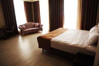 Фото номер Karagat Hotel Большой двухместный номер с 1 кроватью