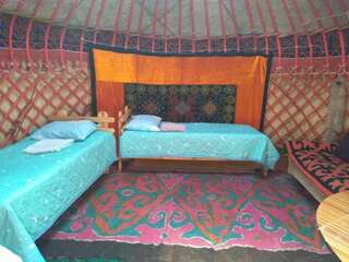 Фото  Karakol Yurt Lodge город Каракол (33)