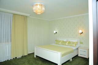 Отель Aska Hotel Naryn Улучшенный двухместный номер с 1 кроватью-14