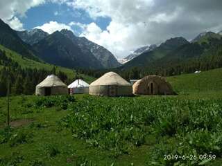 Хостелы Yurt Camp Tyuk Bogoshty Pervomayskoye