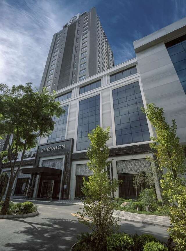 Отель Sheraton Bishkek Бишкек-17