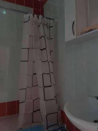 Фото номер Rahat guest house Трехместный номер с душем