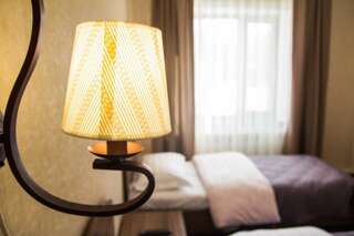 Фото номер Mount Yard Karakol Hotel Двухместный номер с 2 отдельными кроватями