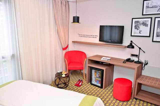 Отель Hotel Capitolina City Chic Клуж-Напока-49