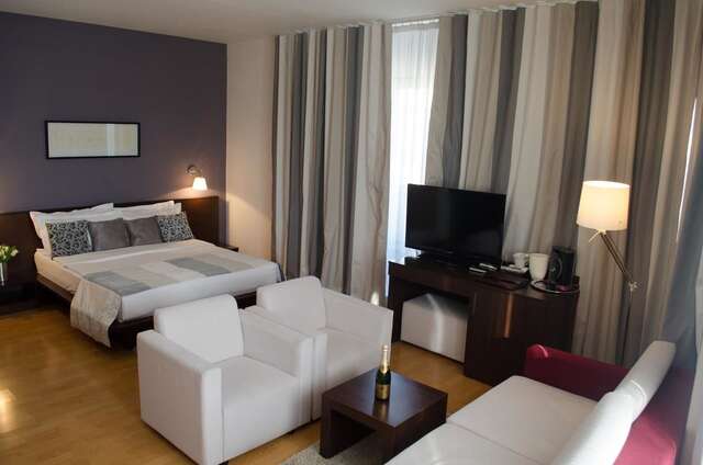 Отель Hotel Unique Bucharest Бухарест-30