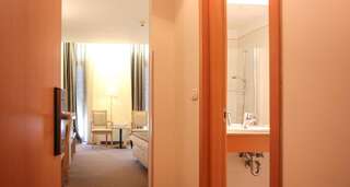 Отель Savoy Hotel Тимишоара Стандартный двухместный номер с 2 отдельными кроватями-3
