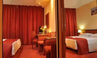Отель Hotel Continental Тимишоара Двухместный номер с 2 отдельными кроватями-6