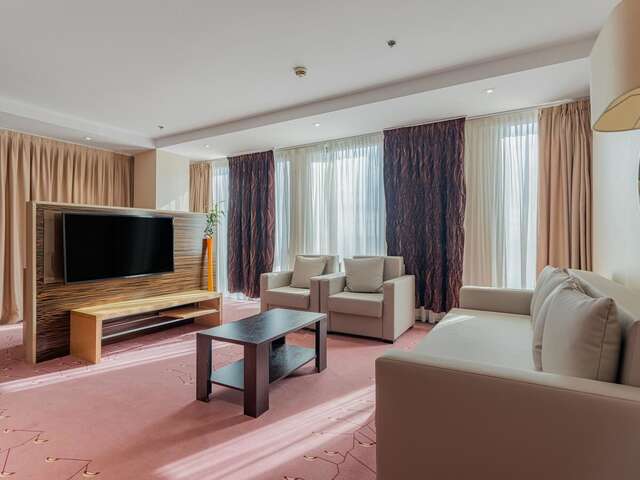 Отель Ramada Sibiu Hotel Сибиу-38