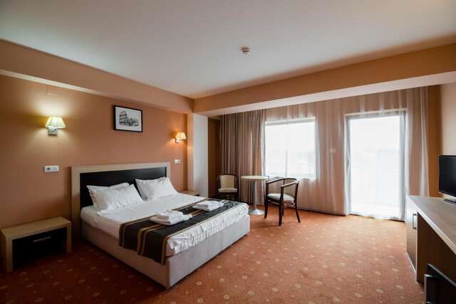 Отель Hotel Oxford Inns&Suites Тимишоара-5