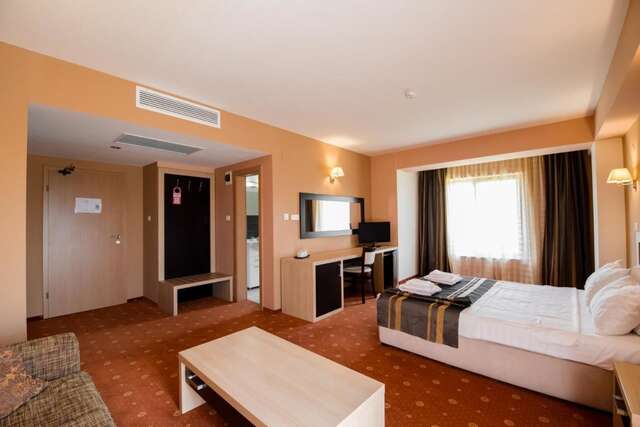 Отель Hotel Oxford Inns&Suites Тимишоара-7