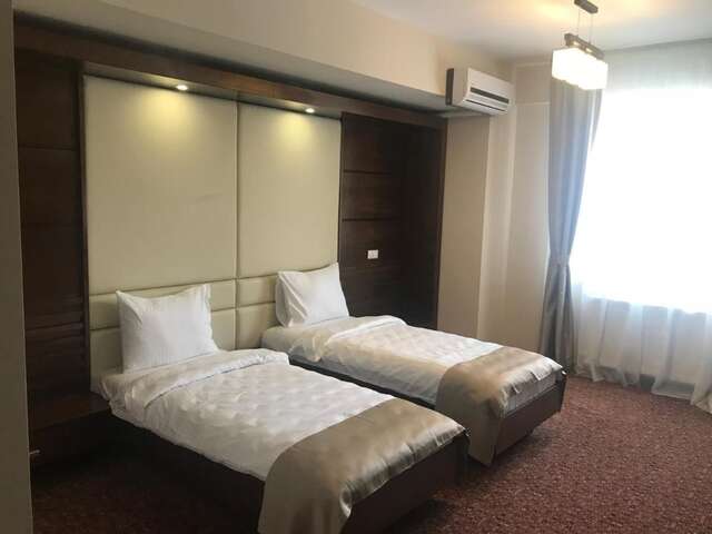 Отель Hotel Best Плоешти-5