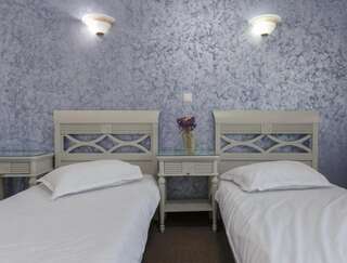 Отель Hotel Dorobanti Яссы Двухместный номер с 1 кроватью или 2 отдельными кроватями-3