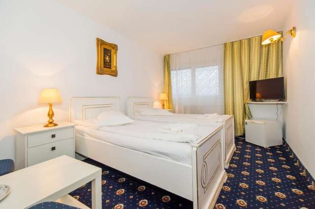 Отель Hotel Cetate Imparatul Romanilor Алба-Юлия-22