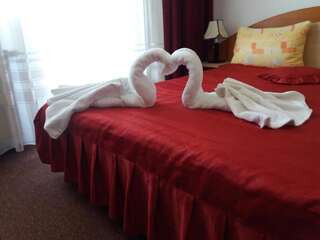 Фото номер Hotel Queen Двухместный номер с 1 кроватью