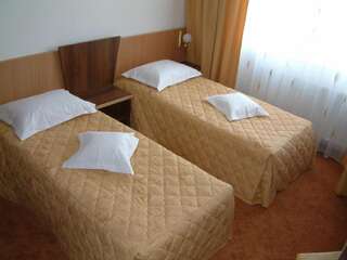 Отель Hotel Sud Джурджу Двухместный номер с 2 отдельными кроватями-13