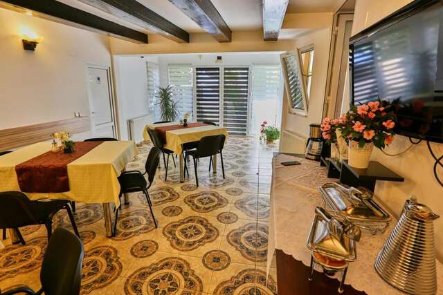 Гостевой дом Pension Casablanca Кымпина-41