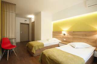 Отель Hotel Ceramica Яссы Улучшенный двухместный номер с 1 кроватью или 2 отдельными кроватями-3