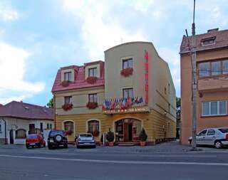 Отель Hotel Brasov Брашов