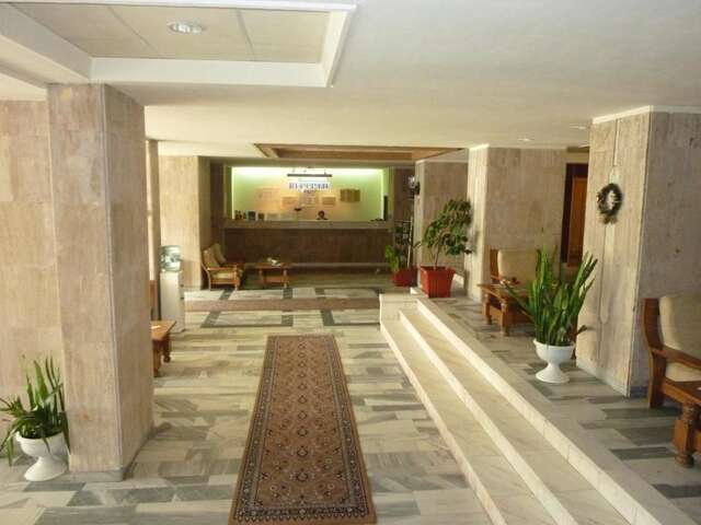Отель Hotel Sarmis Дева-25