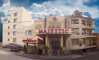 Отель Majestic Hotel & Restaurant