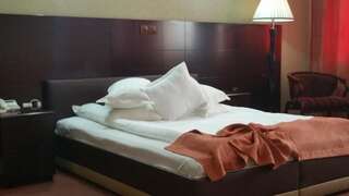 Отель Hotel Helin Aeroport - Craiova Крайова Улучшенный двухместный номер с 1 кроватью-14