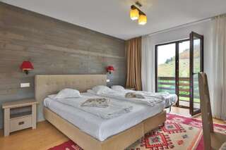 Фото номер Casa Muntelui Двухместный номер с 1 кроватью или 2 отдельными кроватями