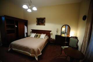 Отель Hotel Royal Craiova Крайова Улучшенный двухместный номер с 1 кроватью-4