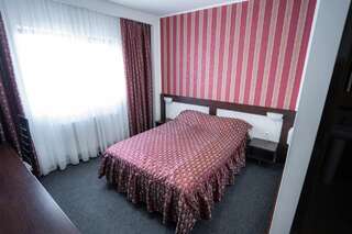 Фото Отель Hotel Polaris город Сучава (3)