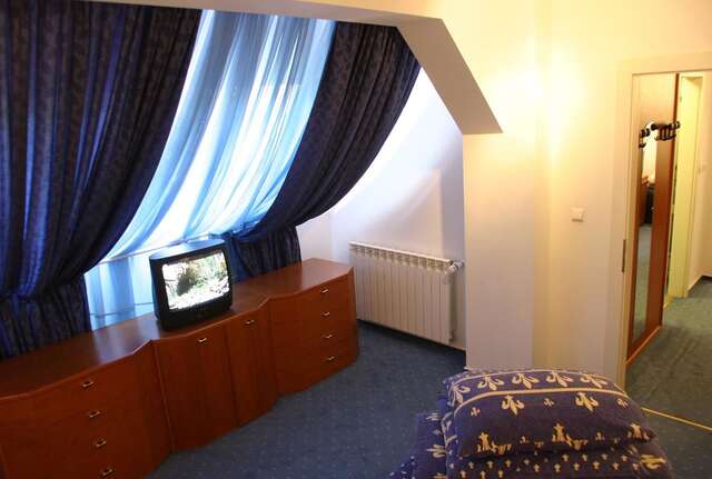 Отель Hotel Iadolina Стына-де-Вале-29