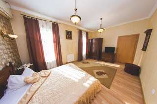 Отель Hotel Europa Тыргу-Жиу Полулюкс-5