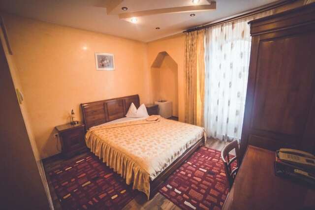 Отель Hotel Europa Тыргу-Жиу-90