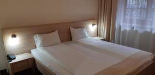 Фото номер Hotel Panoramic Двухместный номер с 1 кроватью или 2 отдельными кроватями