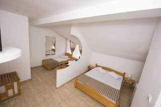 Фото номер Steaua Apelor Family Resort Quadruple Room 3*