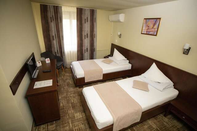 Отель Hotel Select Slobozia Слобозия-6