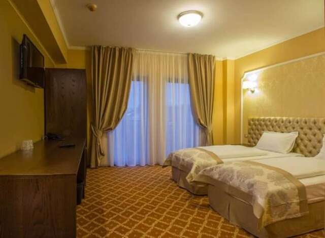 Отель Hotel Bulevard Хунедоара-18