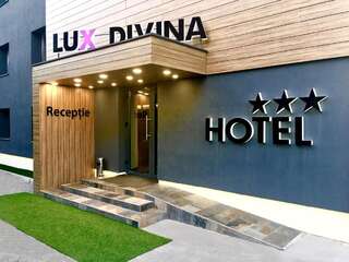 Отель Hotel Lux Divina Брашов