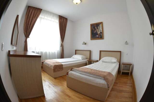 Отель Hotel Posada Рымнику-Вылча-26