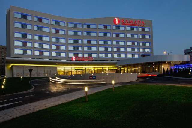 Отель Ramada Plaza Craiova Крайова-21