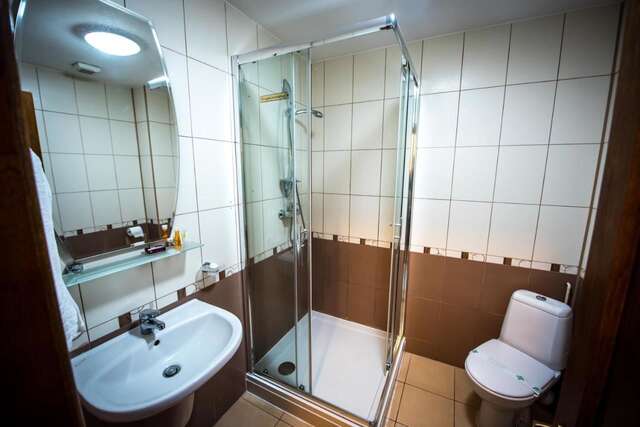 Отель Hotel Eden Рымнику-Сэрат-34