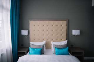 Отель Norm Hill Hotel Клуж-Напока Номер с кроватью размера «queen-size»-3