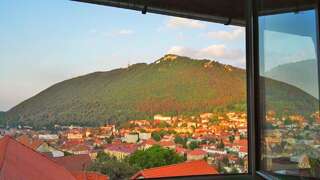 Фото номер Vila Paul Medieval Historical Centre Brasov Двухместный номер с 1 кроватью и видом на горы