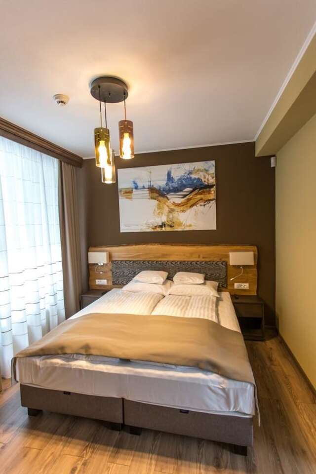 Отель Panorama Boutique Hotel Сфынту-Георге-43