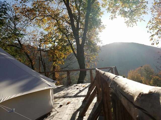 Люкс-шатры Sunrise Glamping Retreat Galeşu-30