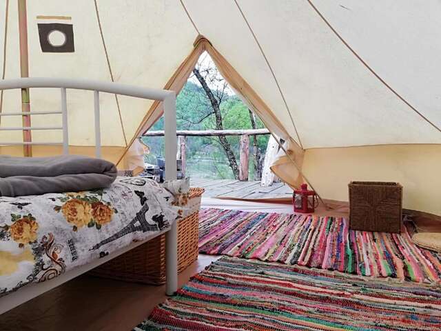 Люкс-шатры Sunrise Glamping Retreat Galeşu-50