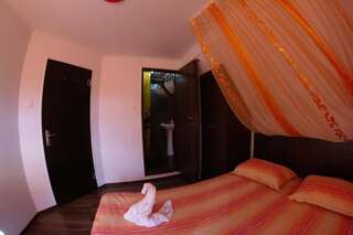 Дома для отпуска Eden Garden Sovata Совата Двухместный номер с 1 кроватью и собственной ванной комнатой-6