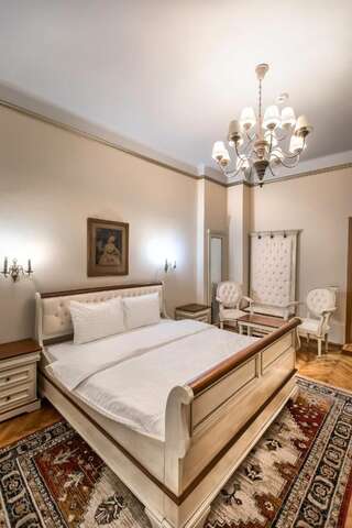 Фото номер Casa Gotica Residence Улучшенный двухместный номер с 1 кроватью