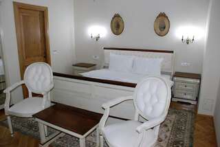 Фото номер Casa Gotica Residence Улучшенный двухместный номер с 1 кроватью