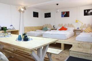 Хостелы 4 Gara de Nord Poshtel Бухарест